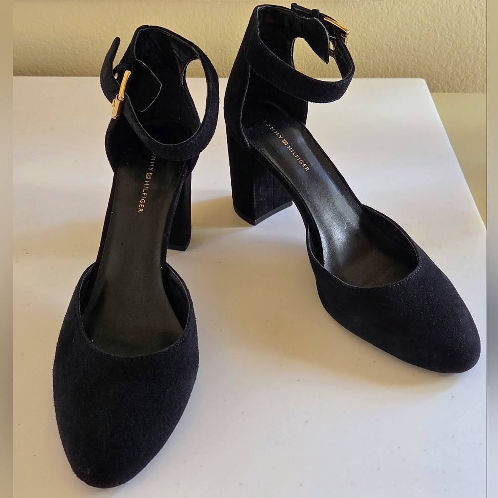 Tommy Hilfiger Chunky Heel Black Suede Ankle Straps Size 8.5M